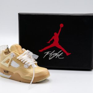 Mini llavero Air Jordan 4 Off White Sail con caja negra