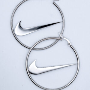Pendientes de aro con Swoosh plata