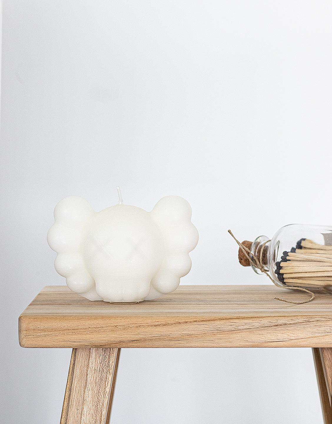Vela Cabeza KAWS Companion Blanca