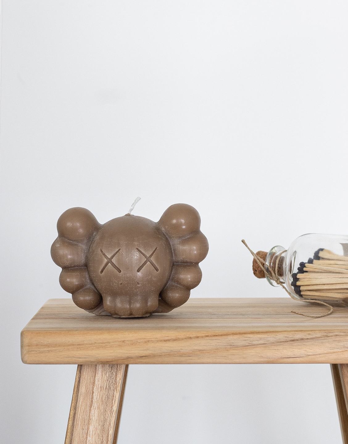 Vela Cabeza KAWS Companion Mocha
