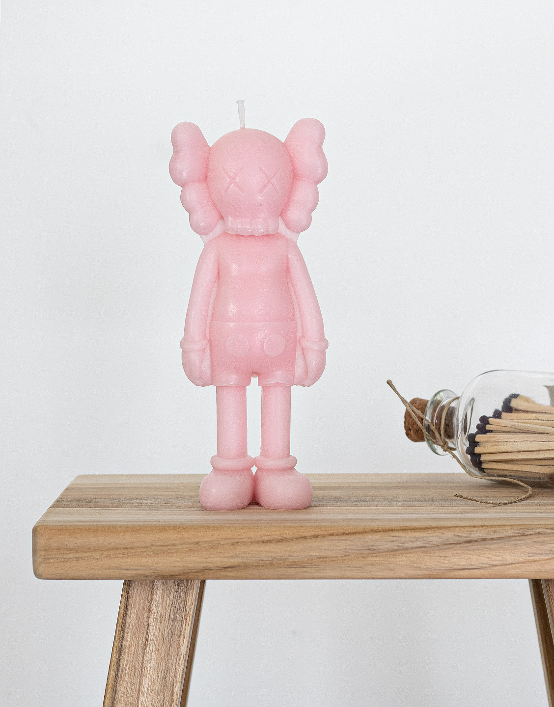 Vela KAWS Companion Rosa Pastel