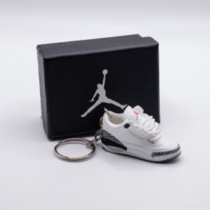 Mini llavero Air Jordan 3 Retro 88 con caja negra