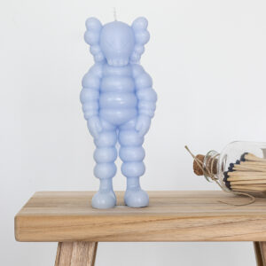 Vela KAWS WHAT PARTY Azul Pastel