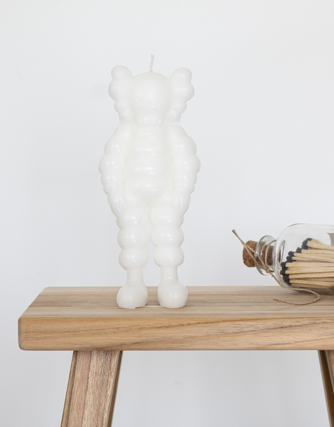 Vela KAWS WHAT PARTY Blanca