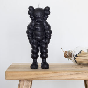Vela KAWS WHAT PARTY Negra